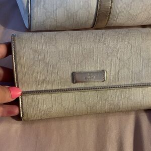 Gucci Beige Women's Wallet